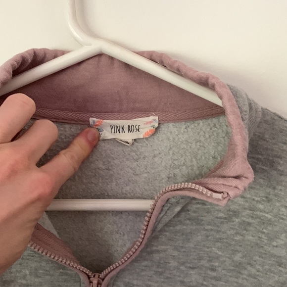 Ultra soft size small 1/4 zip fleece crop - Picture 2 of 2